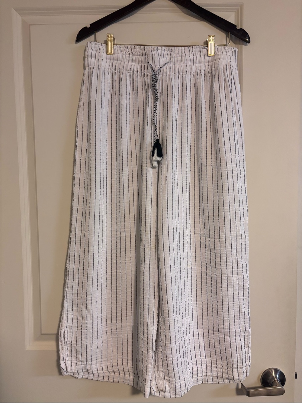 C&C California White Vertical-Stripe Drawstring Joggers